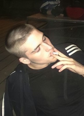 Кирилл из Нижнего Тагила 22 года