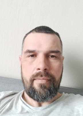 Виталя, 39, Россия, Березники