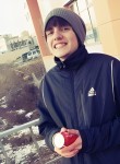 Макс, 24 года