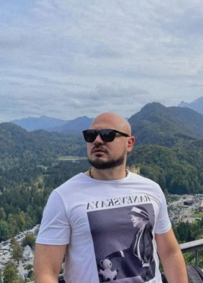 Владислав из Новосибирска 36 лет