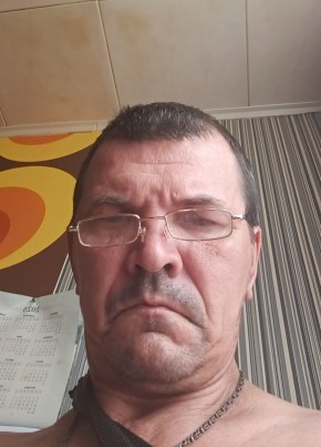 Максим из Москвы 49 лет