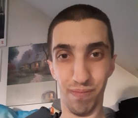 Karim Czech, 26, Bremerhaven