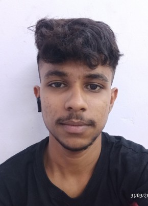 Rishi, 18, India, Surat