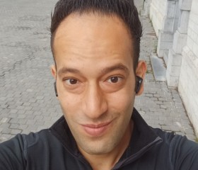 Abdul Karim, 30, Leuven