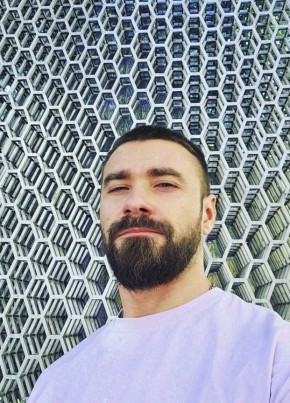 Максим из Самары 39 лет