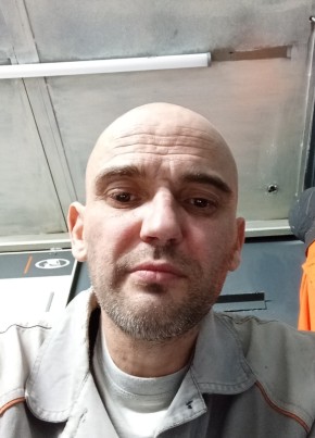 Анатолий из Тольятти 44 года