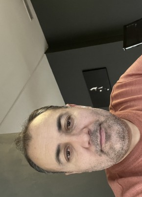 Murat, 44, United States of America, Van Nuys