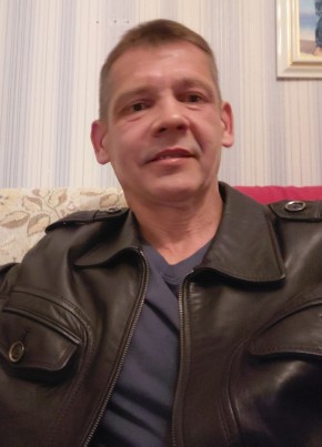 Стас из Санкт-Петербурга 52 года