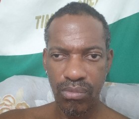 TOTA, 53, Duque de Caxias