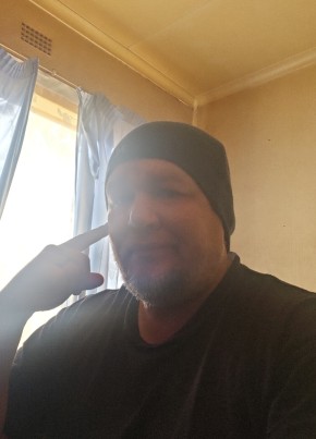 Mike из Tembisa 41 год