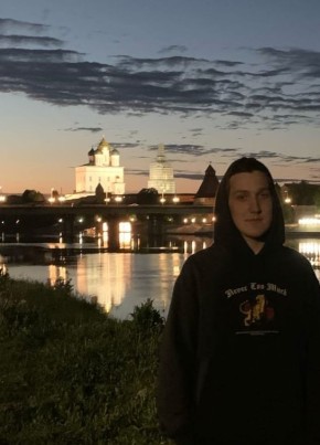 Александр, 22, Россия, Псков
