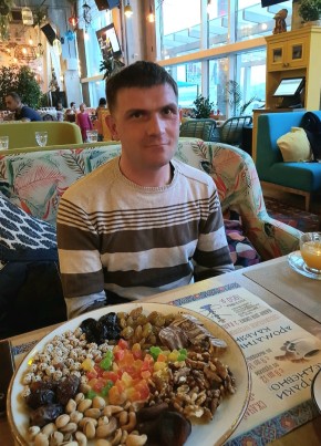 Николай, 42, Россия, Санкт-Петербург