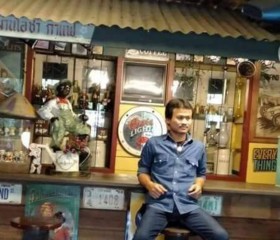 Tae, 37, Sung Noen