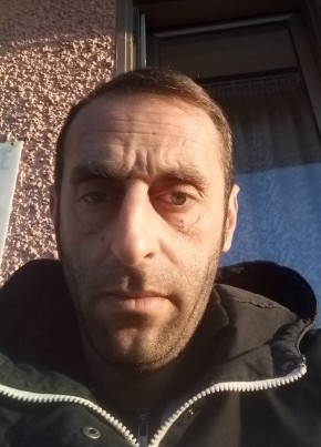 Emanuele, 40, Repubblica Italiana, Bisignano
