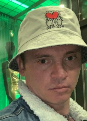 Valerii, 40, Latvia, Riga