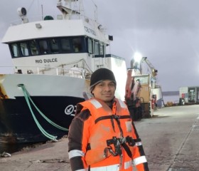 Miki, 25, Santiago