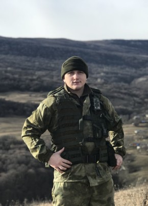 Игорь Павлович, 34, Россия, Грозный