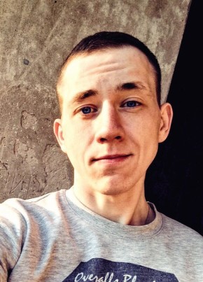 Илья, 31, Россия, Рязань