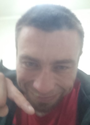 Артем из Казани 37 лет
