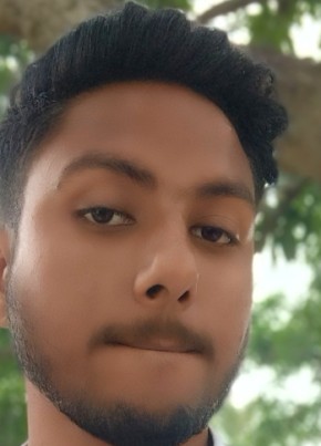 Akash chaudhary, 18, India, Sakleshpur