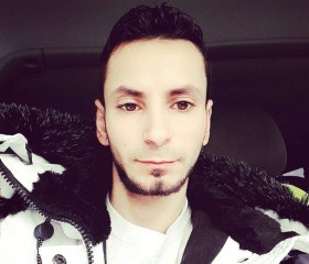 George, 38, City of London