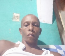 Darwin, 46, Catia La Mar