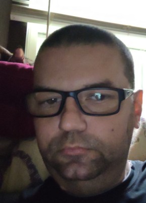 Austin Dexter, 43, United States of America, Johnson City (State of Tennessee)