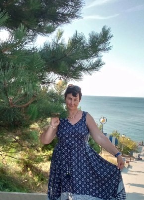 Елена Князева из Калининграда 54 года