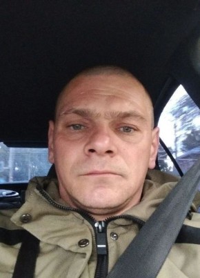 Владимир из Саратова 44 года