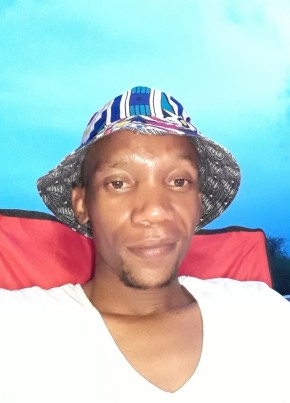 Dony, 33, Botswana, Maun
