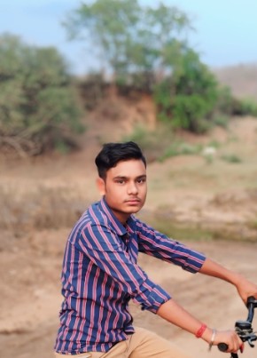 Rajveer, 18, India, Rehlī