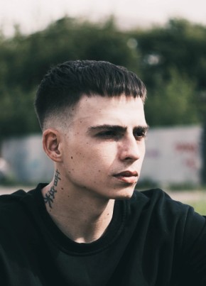 Андрей из Канска 25 лет