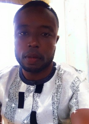 Furgence, 34, République du Bénin, Porto Novo