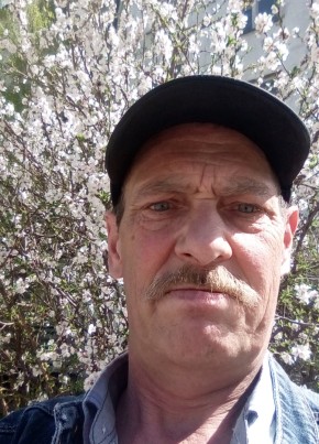Юрий, 61, Россия, Салават