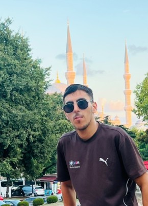 Zaza bey из İstanbul 20 лет