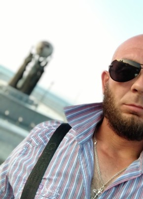 Taras из Сочи 39 лет