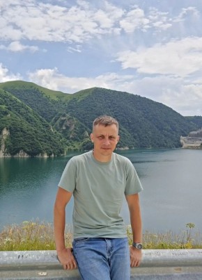 Леонид из Гатчины 40 лет