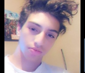 Michael, 23, Windsor (State of Colorado)