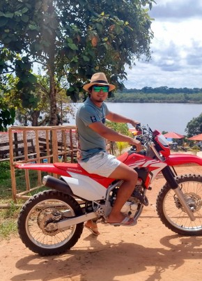 Carlos Saul, 31, República del Perú, Iquitos