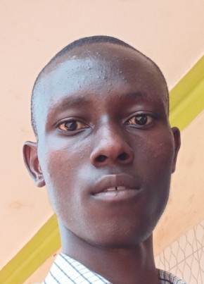Lionic fik из Buwenge 18 лет