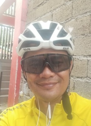 Lloyd Fanilag, 39, Philippines, Butuan