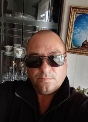 Дамир из Майкопа 51 год