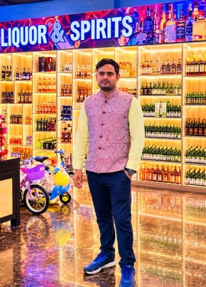 Vibhor из Husainābād 32 года