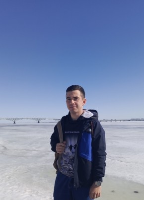 Макс из Россоши 21 год