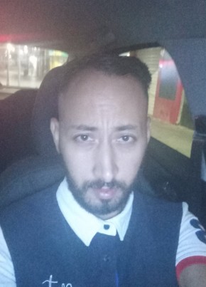 Kader из Algiers 32 года