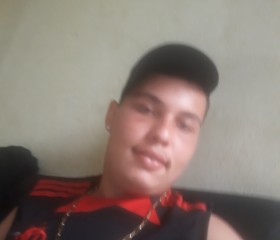 Roger Gordinho, 21, Itaperuna