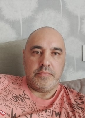 Игорь из Новосибирска 47 лет
