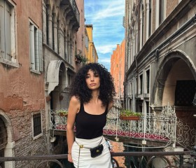 Liya, 31, Budapest