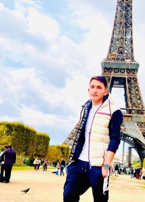 Aziz, 23, République Française, Dijon