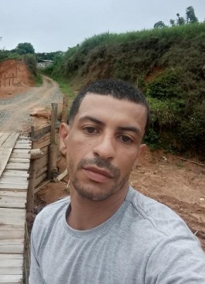 Adriano из Ubá 30 лет